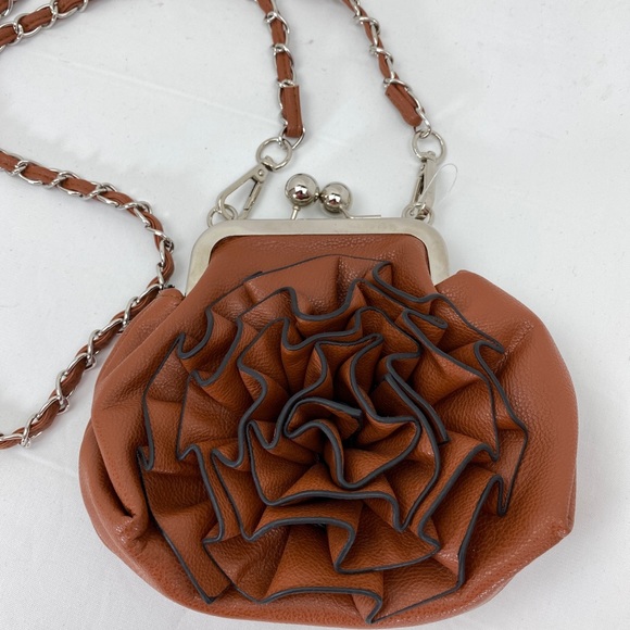 NWT Flower Rose Clutch Shoulder Hand Bag Purse - Picture 8 of 16